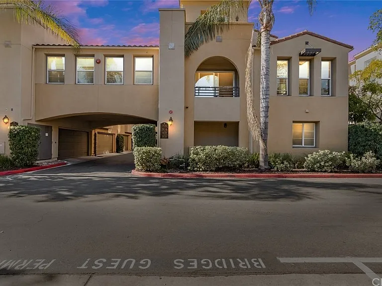 2944 Escala Cir — Photo 10