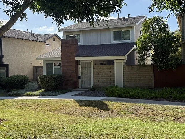 3 bed, 1.5 bath, 1529 sqft, $4,100 — Photo 2
