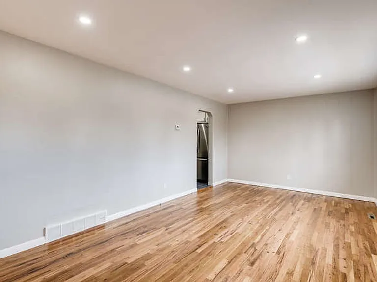 2004 W Arbor Ave — Photo 6