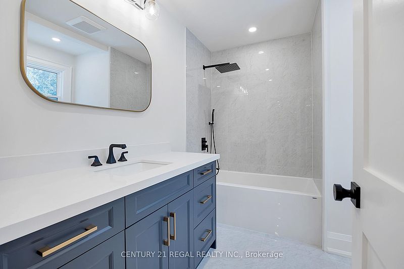 Burlington House for rent - 4 Bedrooms — photo 24