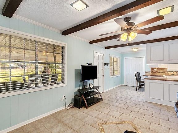 5th image of 322 Noma Ln