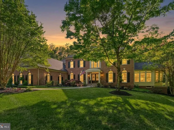 10082 Roseland Ridge Rd, Fairfax Station, VA 22039