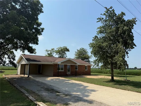 7045 W 408th Rd, Bertrand, MO 63823