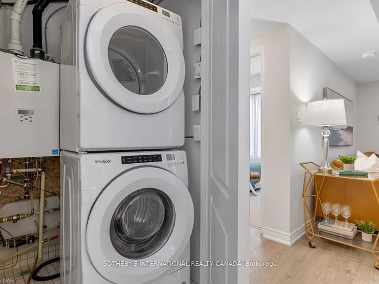 218 Law Dr — Photo 11