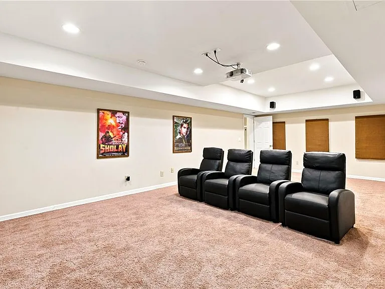 18 Dean Overlook NW — Photo 32