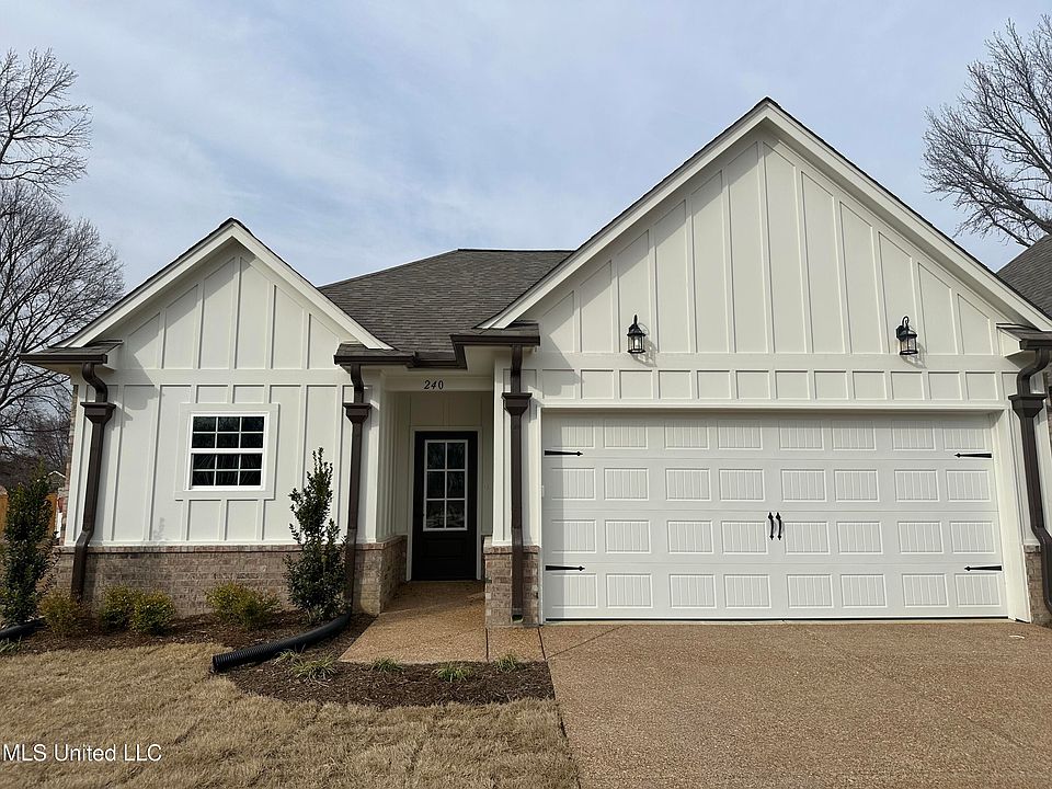 1st image of 240 Flower Garden Dr