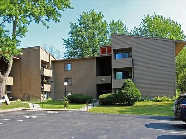 231 Watertree Dr, East Syracuse, NY 13057