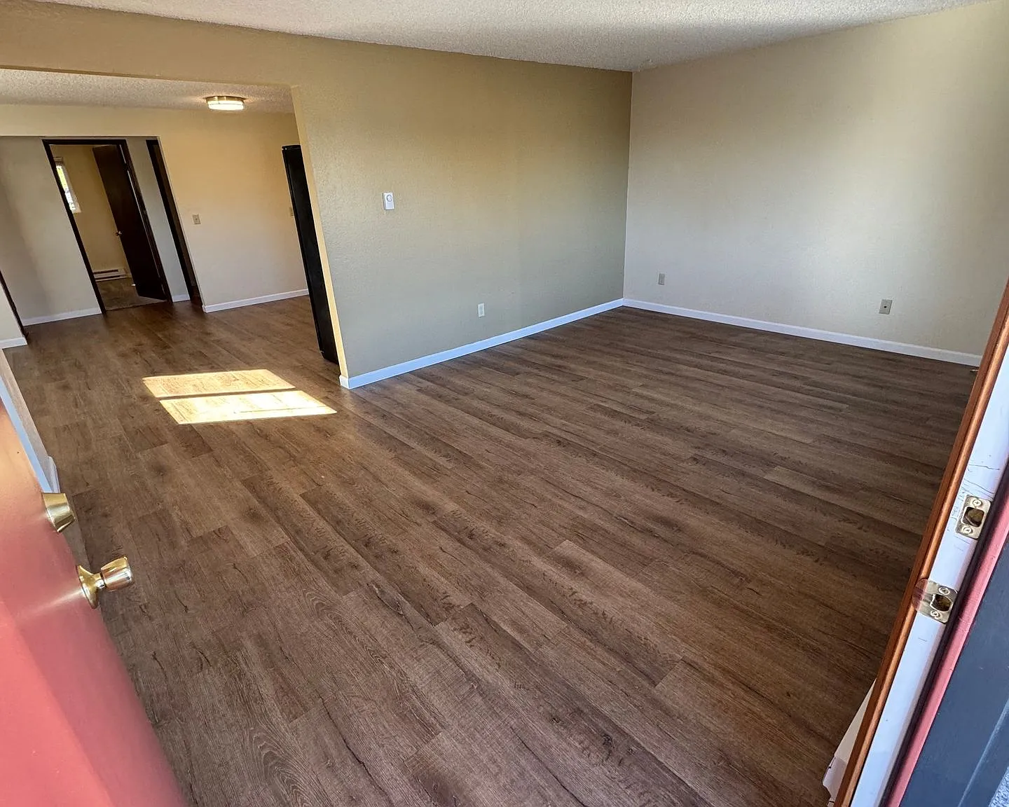 Pinewood Apartments — Photo 3