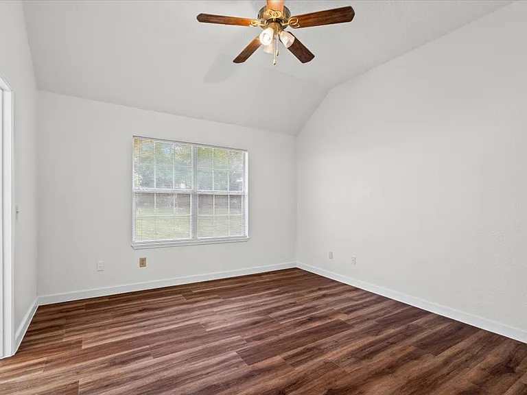 2907 Shotgun Ln — Photo 10