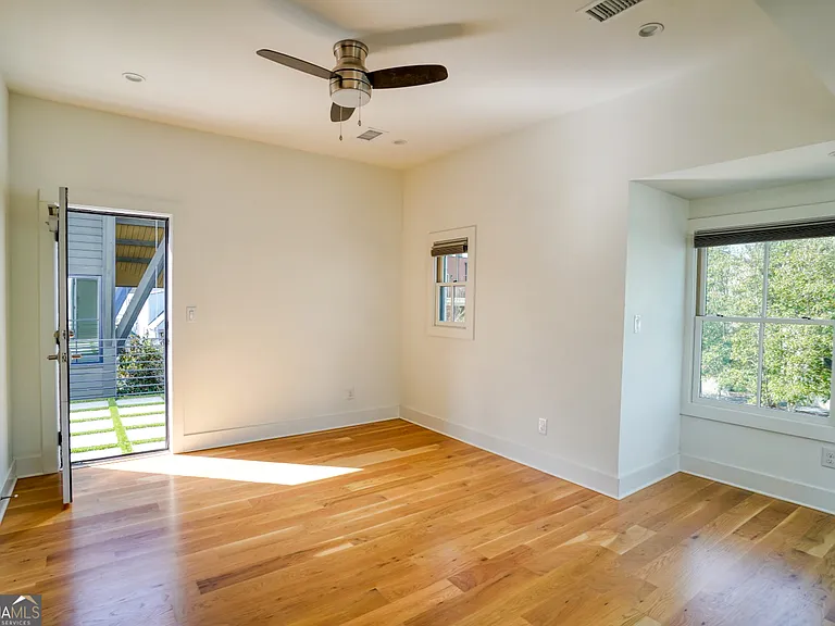 157 Ravenhurst Ln — Photo 25
