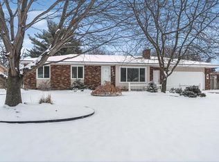 7480 Windgate Dr, Jenison, MI 49428