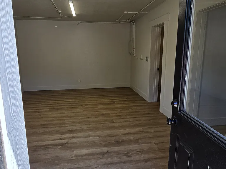 1324 S Main St — Photo 5