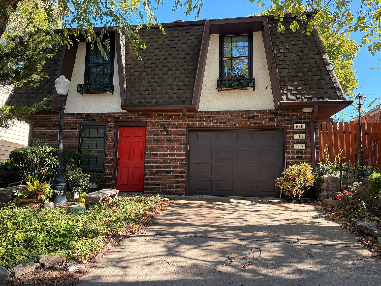 2 bed, 1.5 bath, 1000 sqft, $2,600 — Photo 1