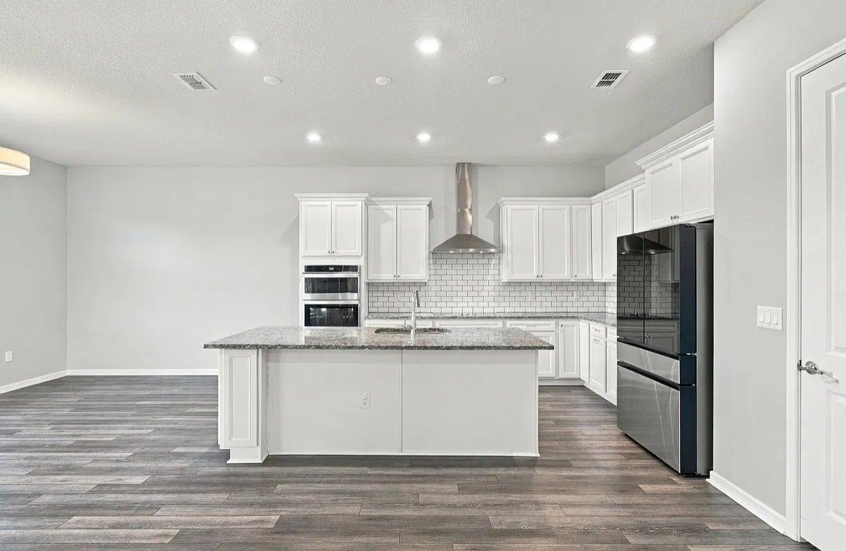 5 bed, 3432 sqft, $3,600 — Photo 3