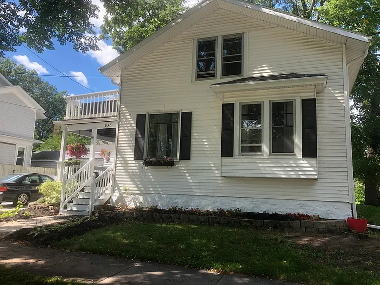 838 1/2 S Roosevelt St — Photo 15
