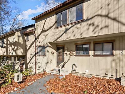 23 Upper Commons #23, Woodbury, CT, 06798