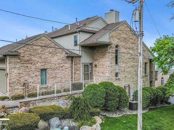 1935 River Rd Unit 27, Saint Clair, MI 48079