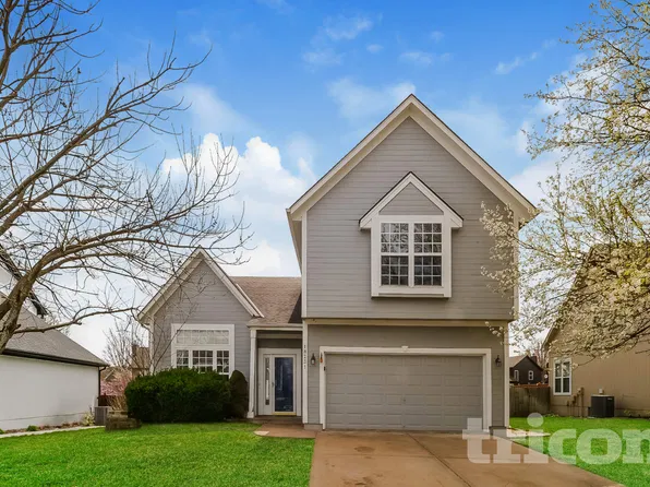 18231 W 157th Ter, Olathe, KS 66062