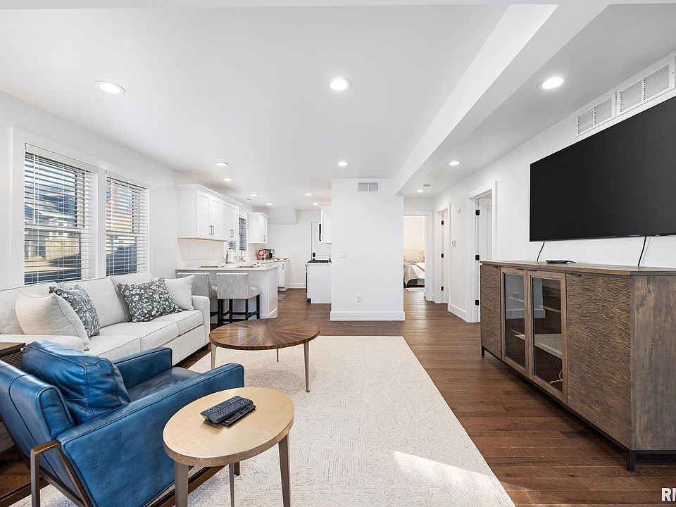 1st image of 1311 E Samuel Ave