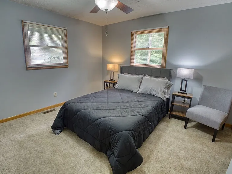 75 Forest Glen Dr — Photo 22