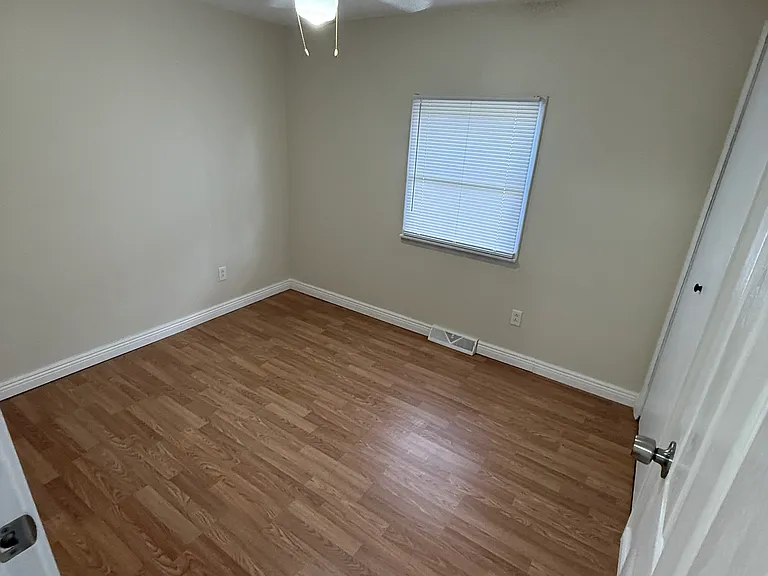 Reels Dr — Photo 5