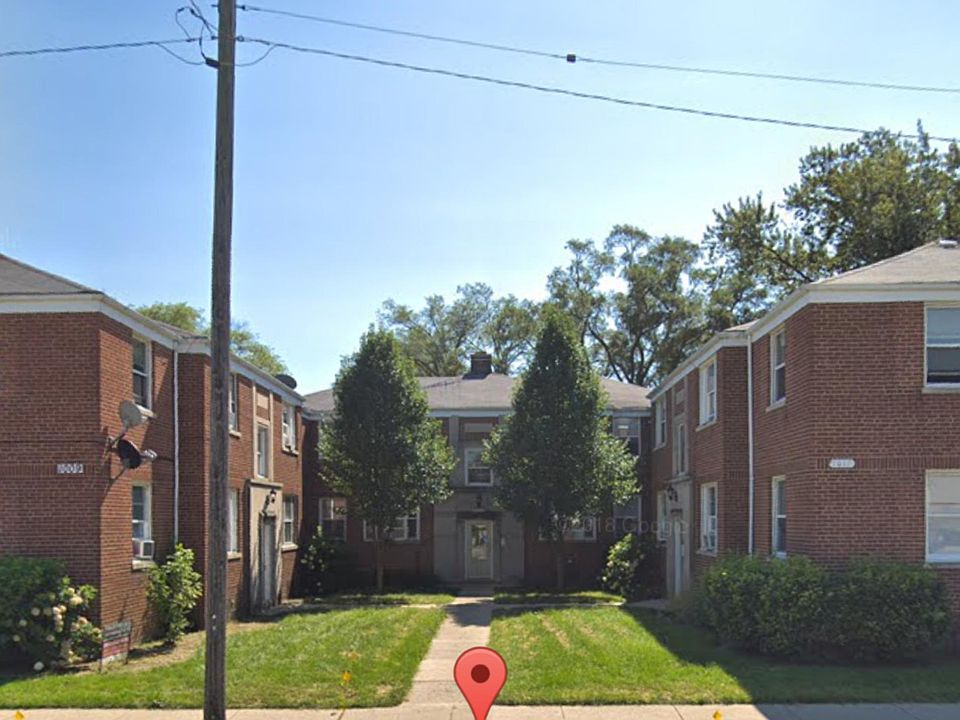 1st image of 1009 W Glen Flora Ave