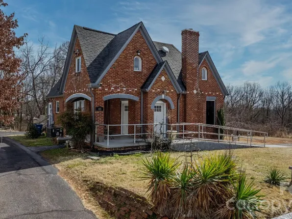 115 12th St SW, Hickory, NC 28602