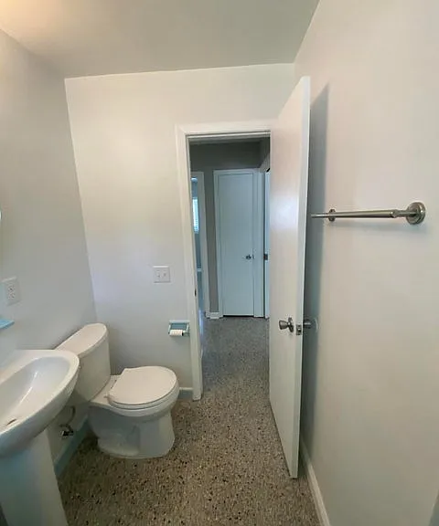 400 Argyle Ct — Photo 46
