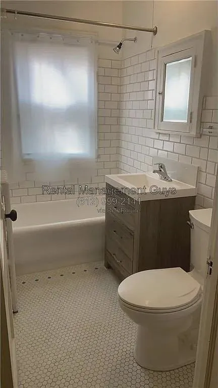 1 bed, 1.0 bath, 750 sqft, $1,200 — Photo 3