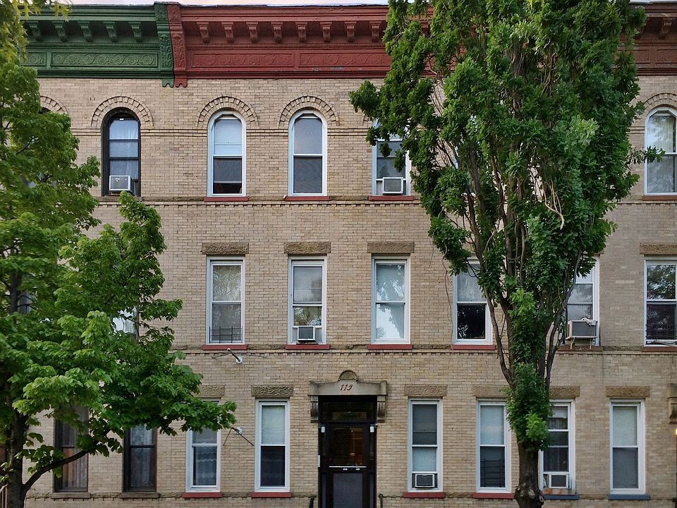 2nd image of 119 Freeman St #6