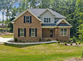 210 Ridge Rd, Roebuck, SC 29376