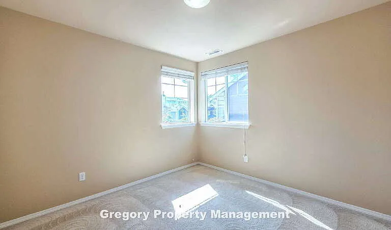 22904 42nd Dr SE — Photo 39
