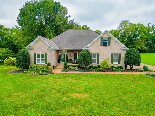 1016 Hiltonwood Blvd, Castalian Springs, TN 37031