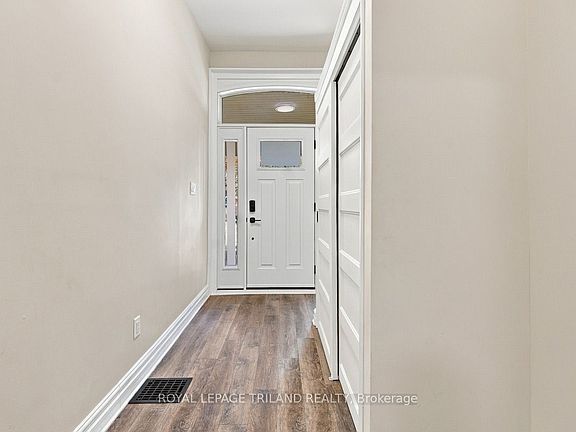 5th image of 149 William St