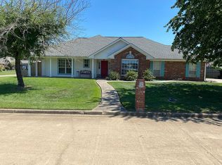 34 Whitmarsh Pl, Wake Village, TX 75501