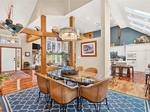 5th image of 282 Deer Ridge Ln