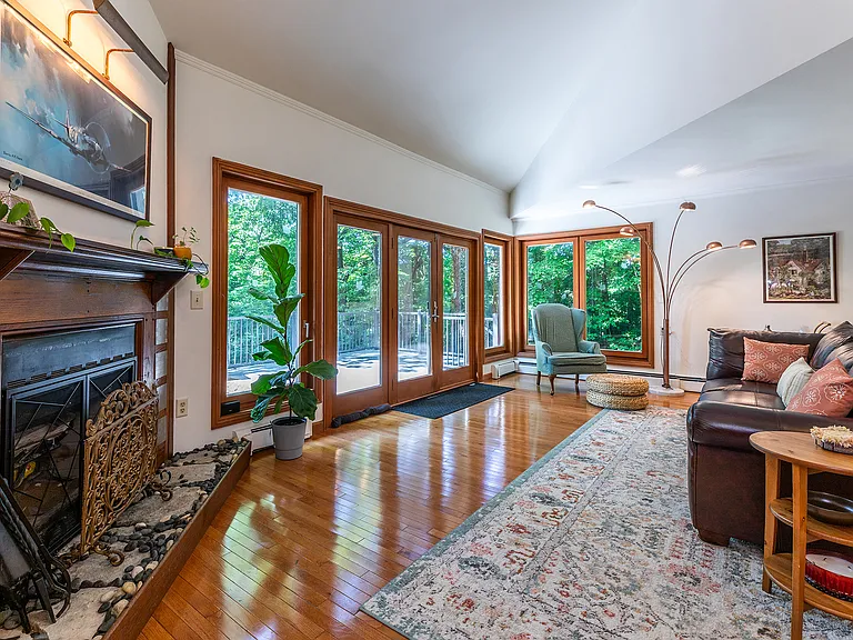 230 E Litchfield Rd — Photo 6
