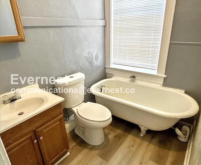 3722 Fairview Ave — Photo 7