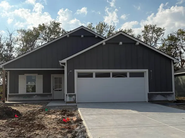 2235 S San Marino Cir, Andover, KS 67002
