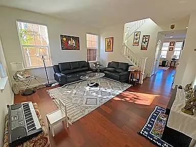 311 Crestridge Ct — Photo 3