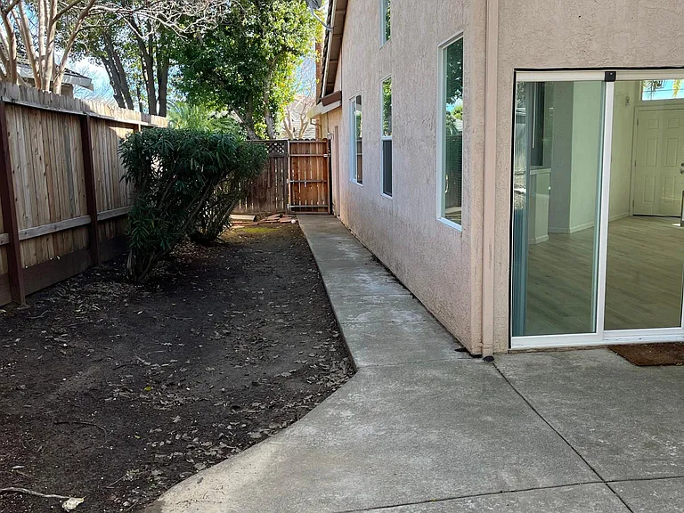 525 Wicklow Dr — Photo 7