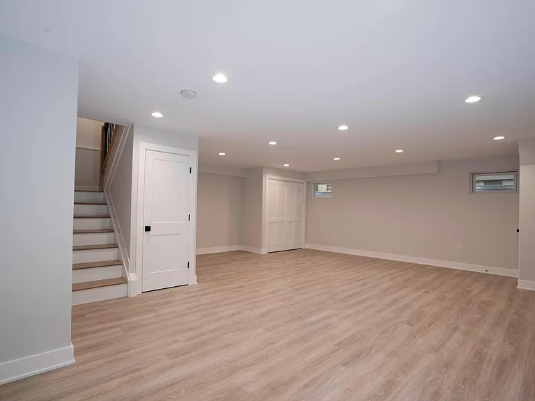 704 4th Ave — Photo 19