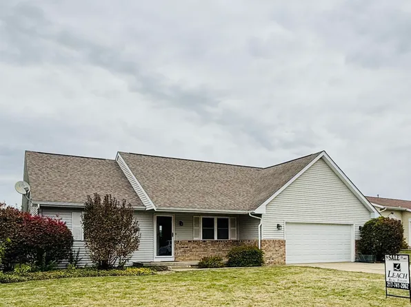 136 Post Rd, Virden, IL 62690