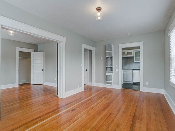 2nd image of 7437 N Saint Louis Ave #6