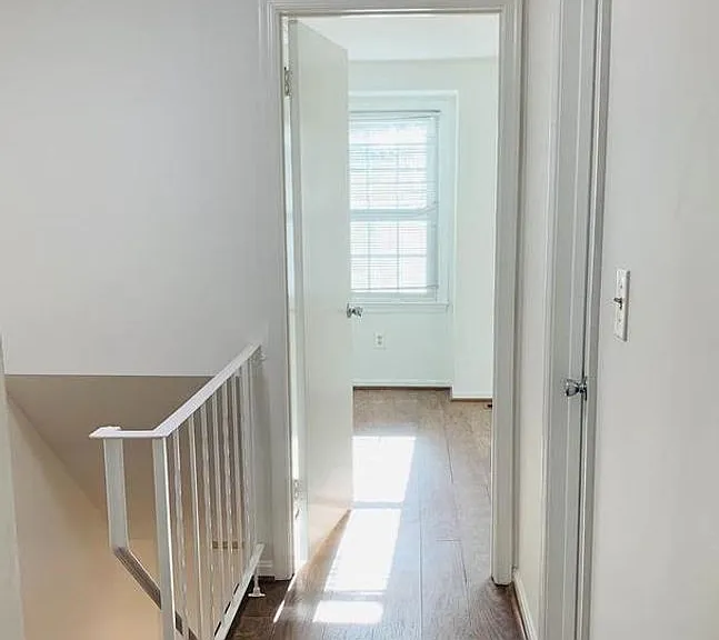 20520 Strath Haven Dr — Photo 10