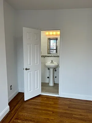 Rented by RV Realty | media 10