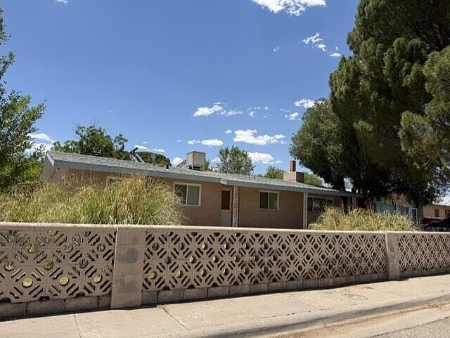 1st image of 801 Bursum Pl