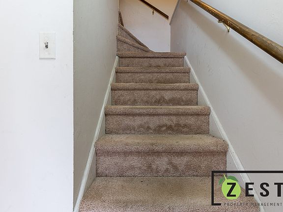 2nd image of 214 Woodsboro Dr #214