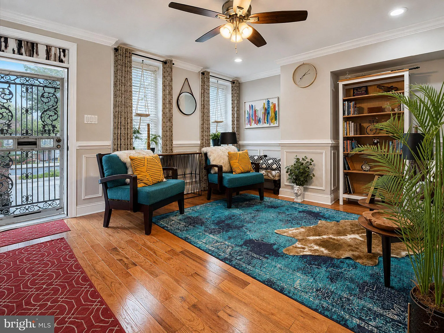 4 bed, 2.0 bath, 2072 sqft, $3,100 — Photo 4