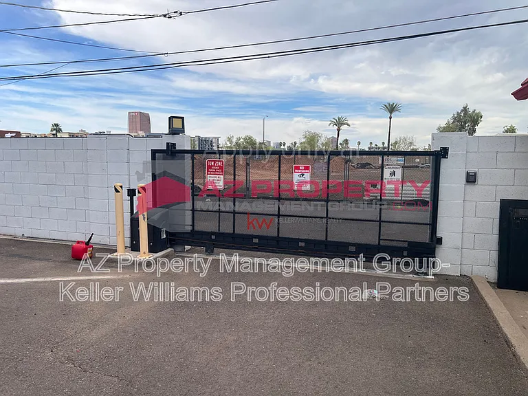 338 E Portland St — Photo 16